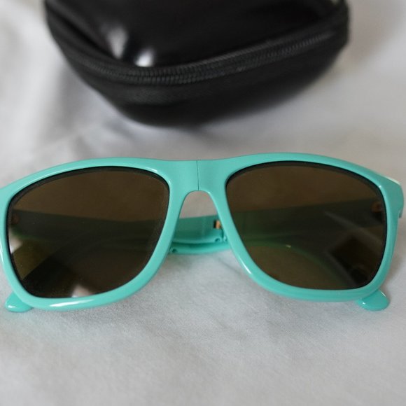 Burberry Sunglasses - Picture 1 of 3